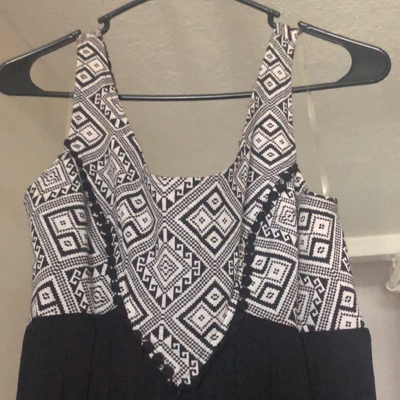 Maxi pleated dress - Picture 2 of 3